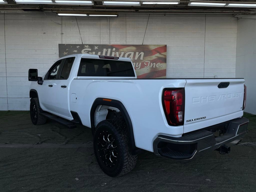 Used 2022 Chevrolet Silverado 2500 W/T w/ WT Convenience Package image 3