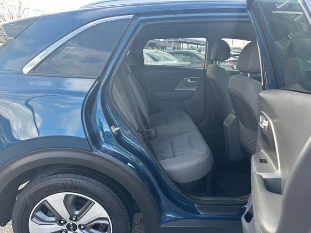 Used 2022 Kia Niro LX image 16