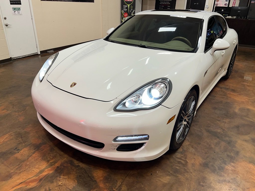 Used 2013 Porsche Panamera 4 image 46