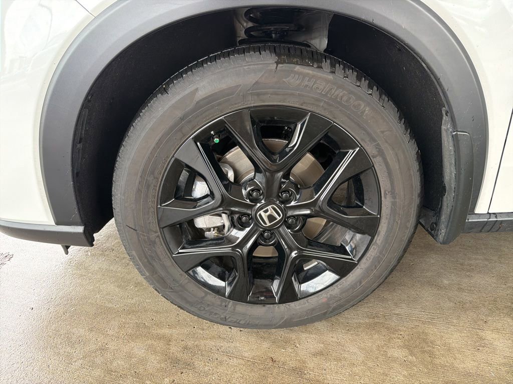 Certified 2024 Honda HR-V Sport image 10