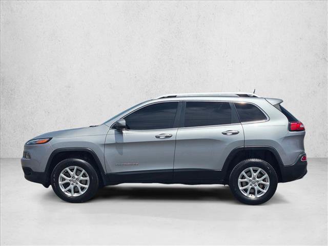 Used 2016 Jeep Cherokee Latitude w/ Comfort/Convenience Group AWD/4WD image 9