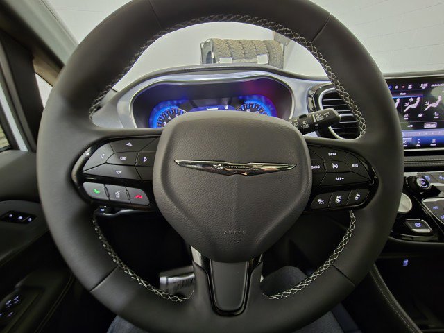 New 2026 Chrysler Pacifica Limited w/ S Appearance Package image 23