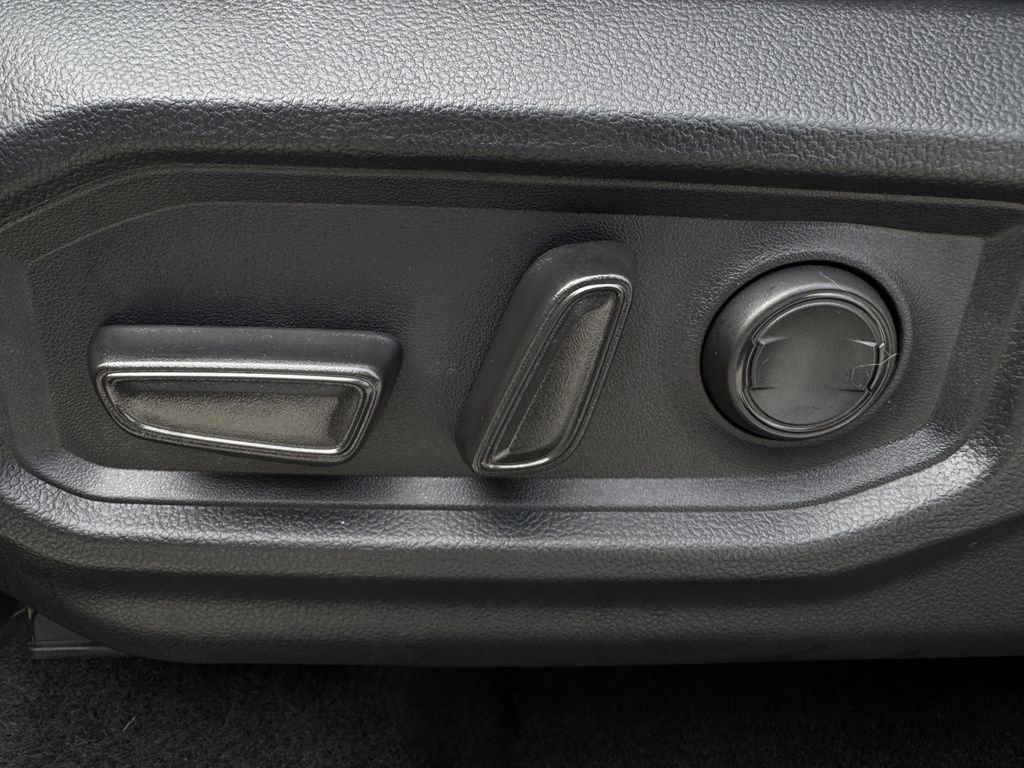 Used 2025 Toyota Tundra SR5 RWD image 26