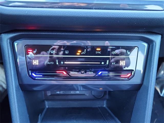 Certified 2024 Volkswagen Tiguan SE R-Line image 21