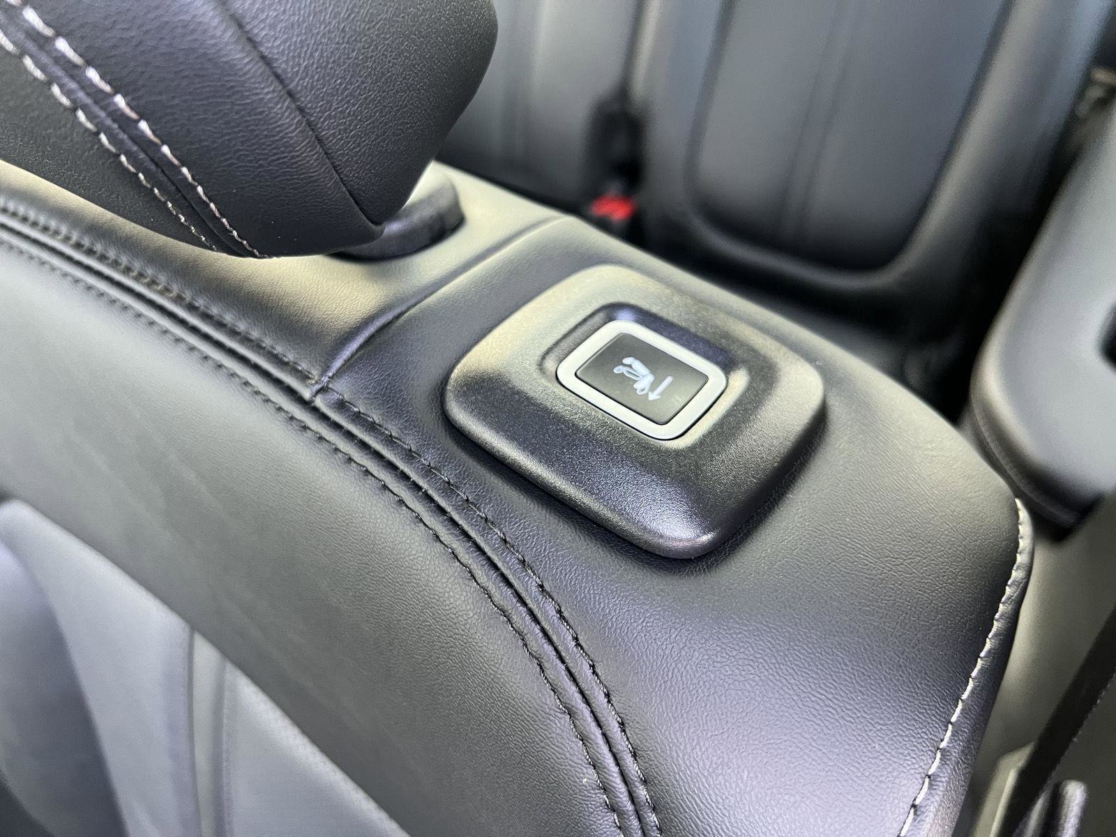 New 2026 Jeep Grand Wagoneer Summit image 33