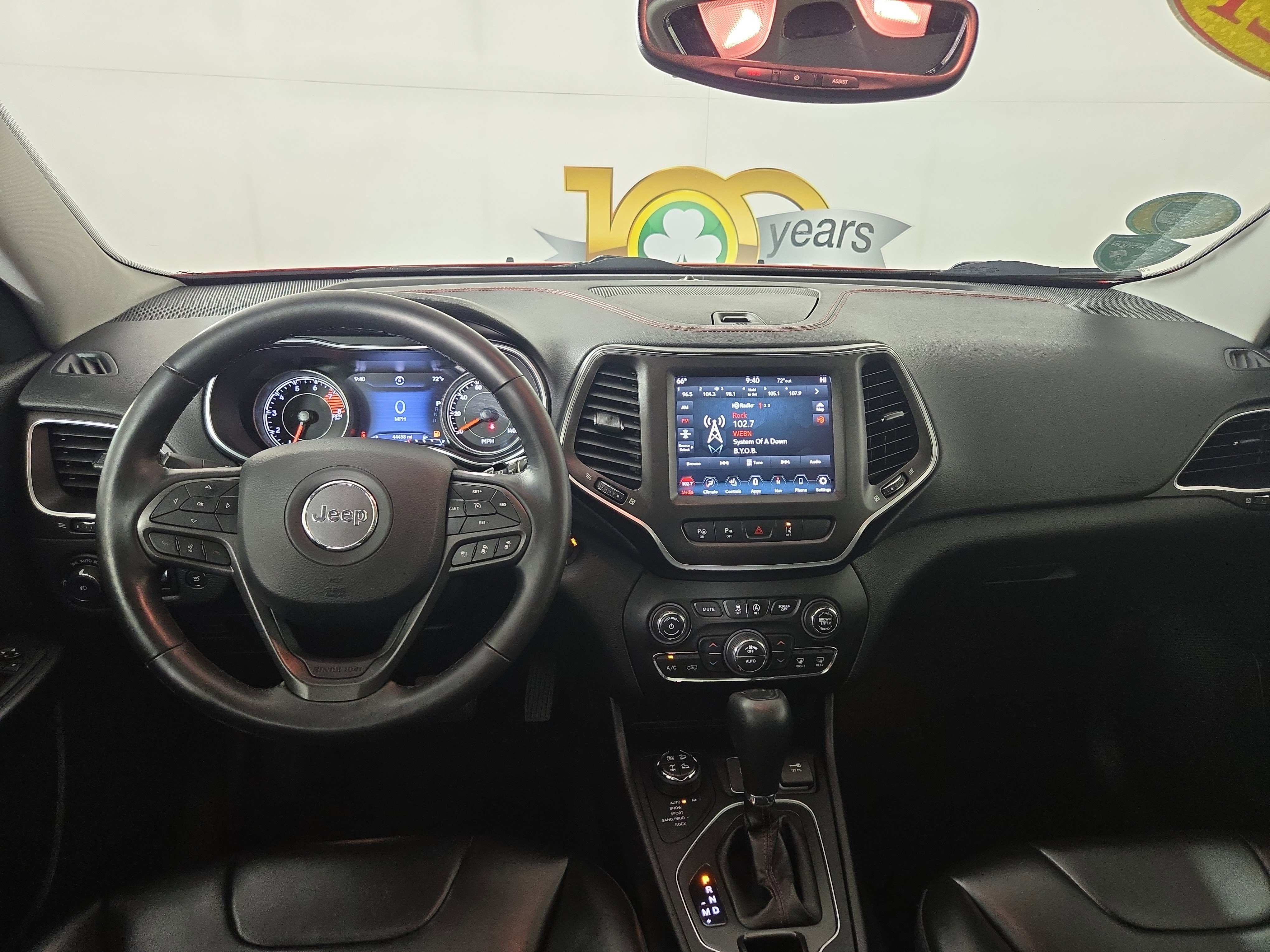 Used 2021 Jeep Cherokee Trailhawk w/ Sun & Sound Group image 13