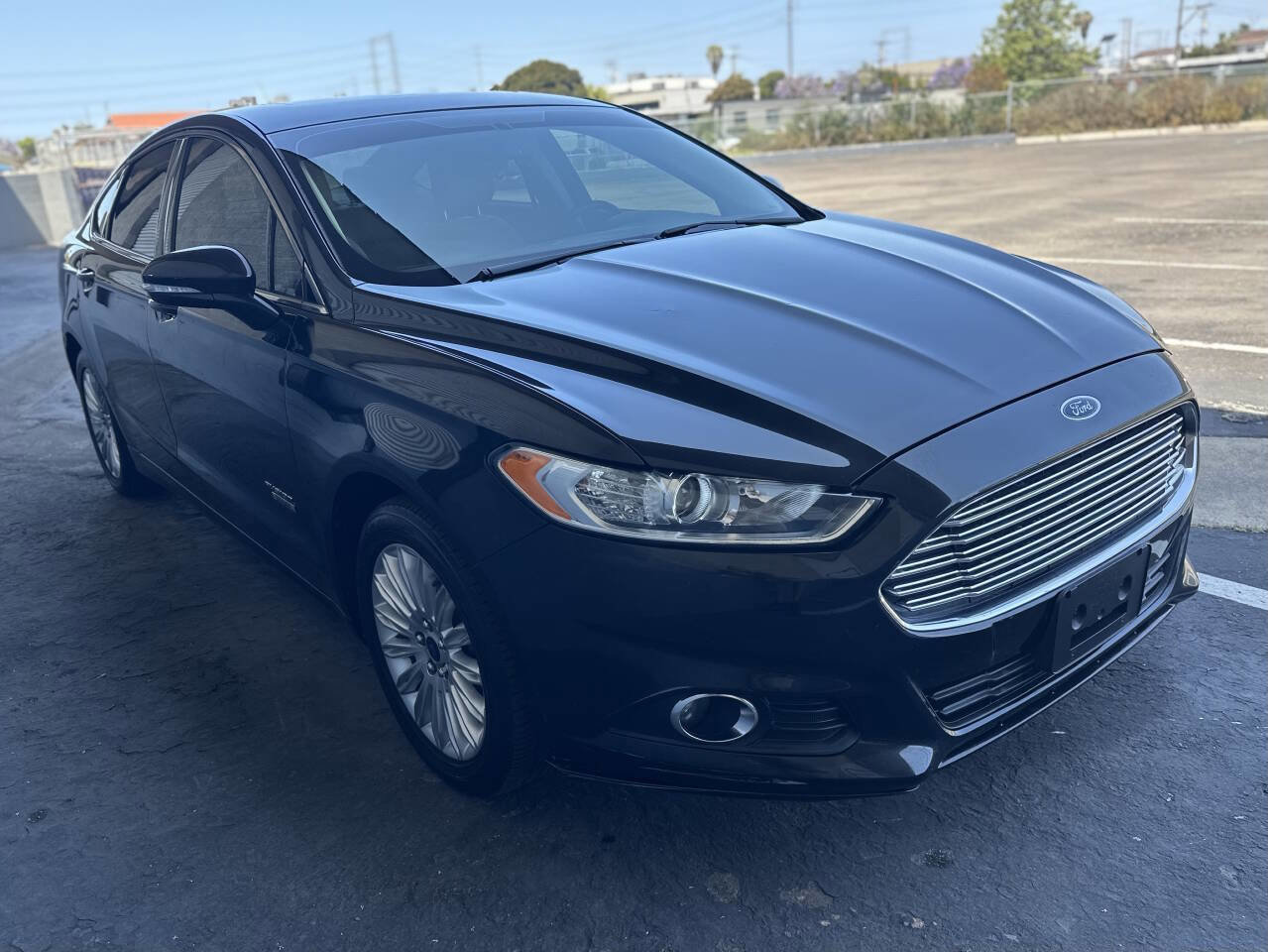 Used 2013 Ford Fusion Energi SE FWD image 3