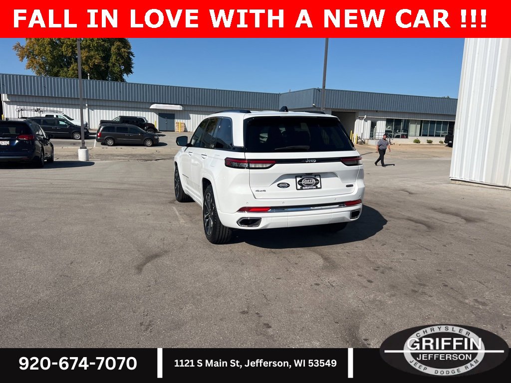 Used 2023 Jeep Grand Cherokee Overland image 11