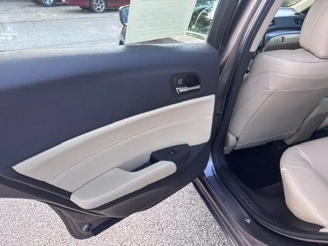 Used 2015 Acura ILX w/ Technology Package FWD image 11