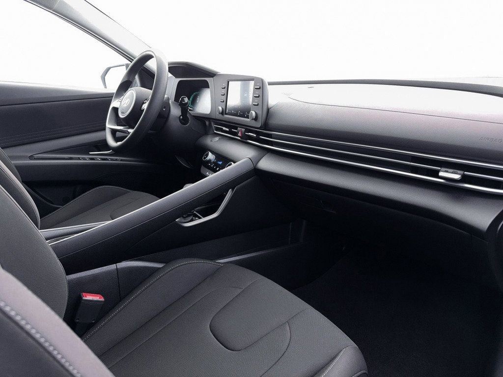 New 2026 Hyundai Elantra Hybrid FWD image 15