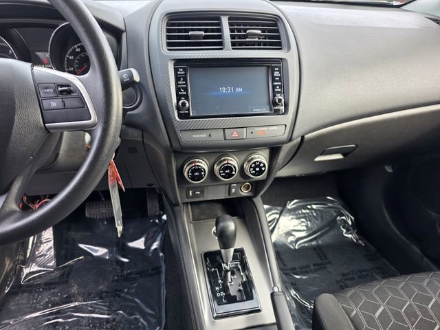 Used 2025 Mitsubishi Outlander Sport AWD image 19