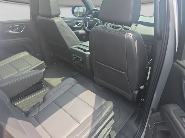 Used 2024 Chevrolet Tahoe LT w/ LT Signature Package AWD/4WD image 16