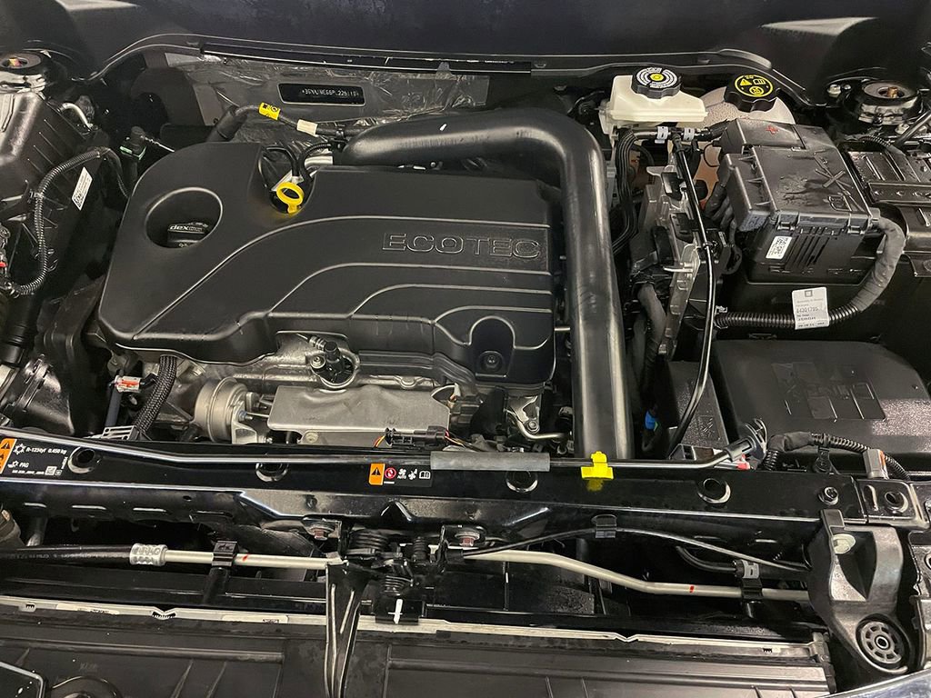 Used 2023 Chevrolet Equinox RS image 38