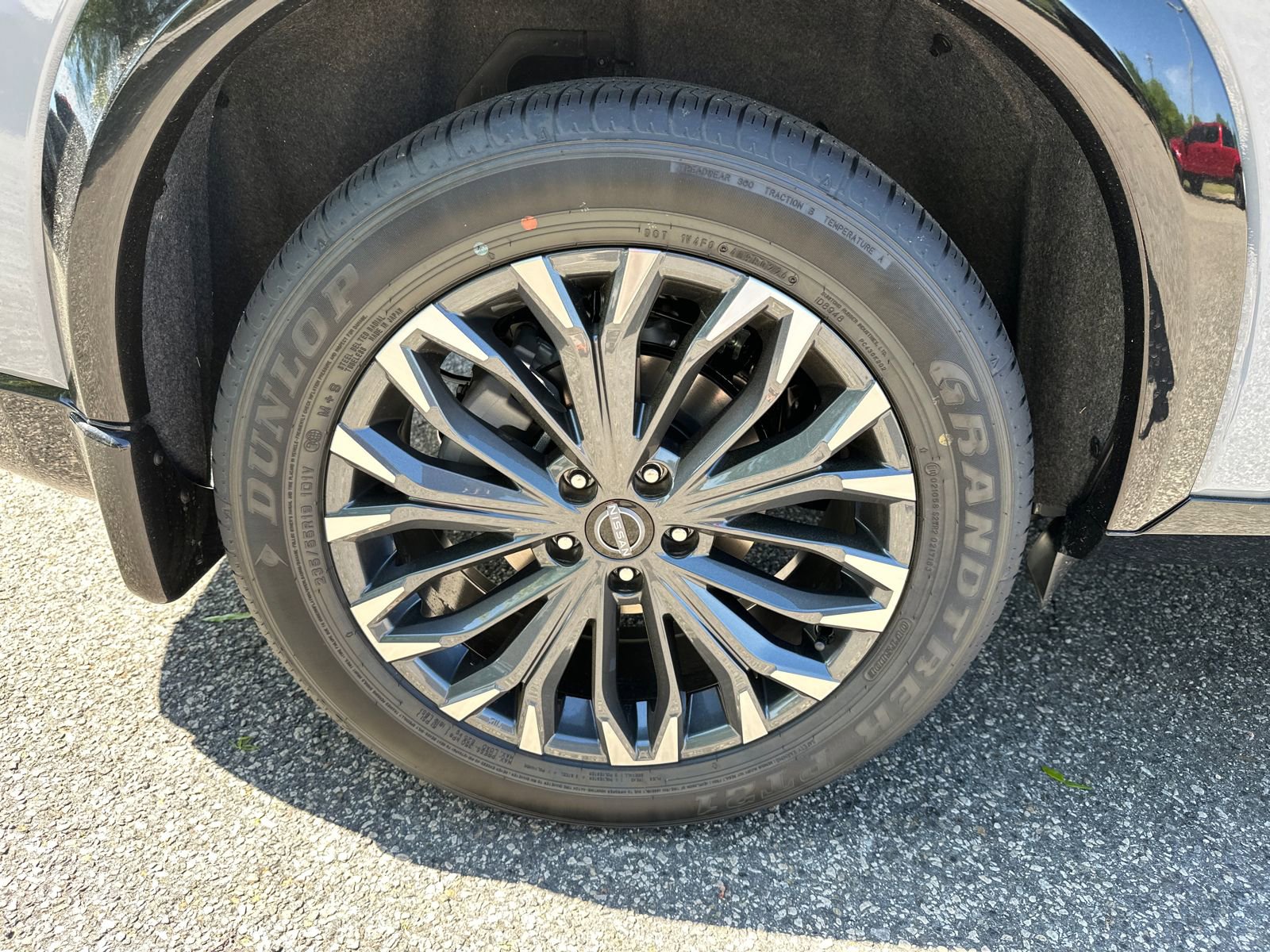 New 2026 Nissan Rogue Platinum image 14