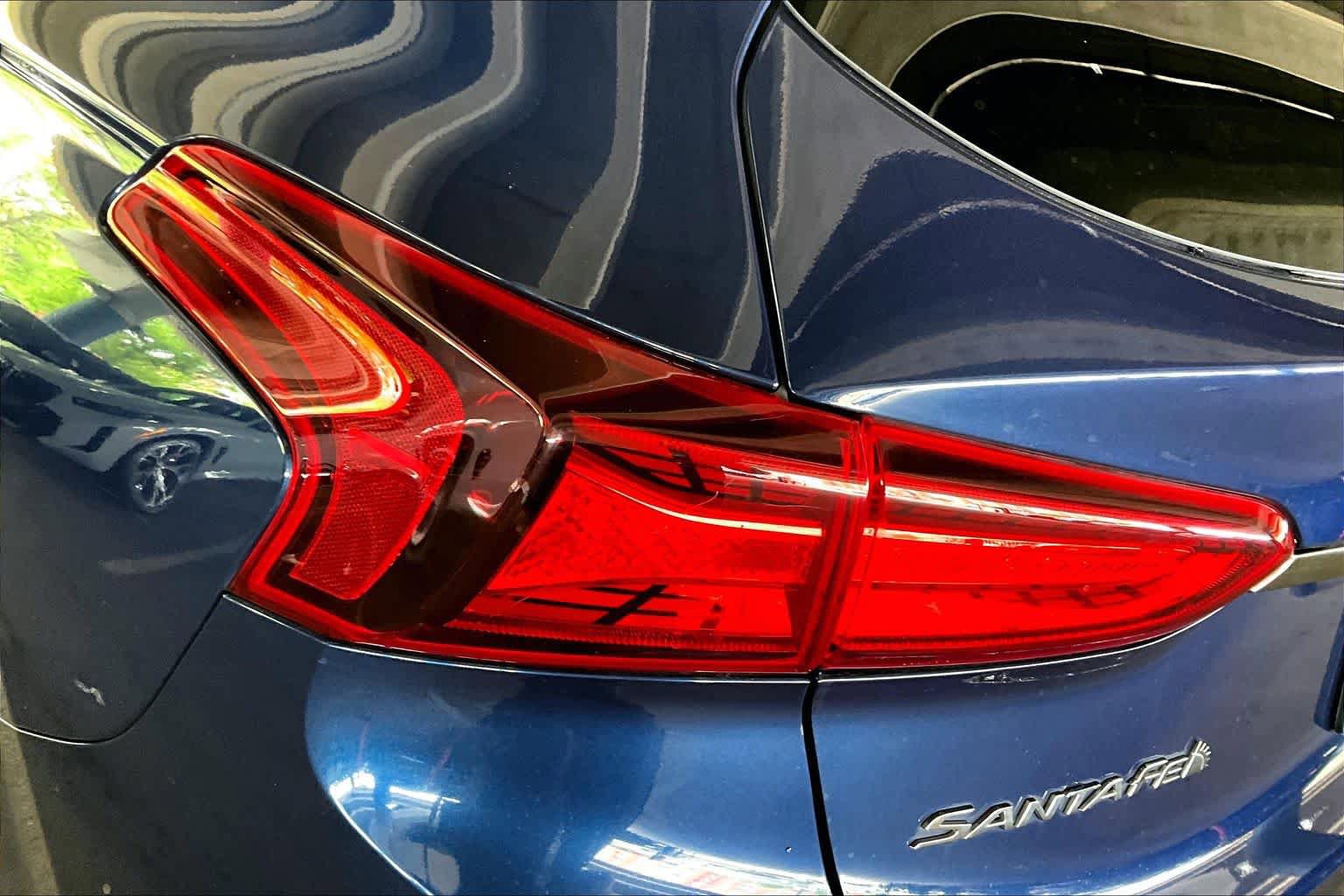Used 2020 Hyundai Santa Fe Limited FWD image 28