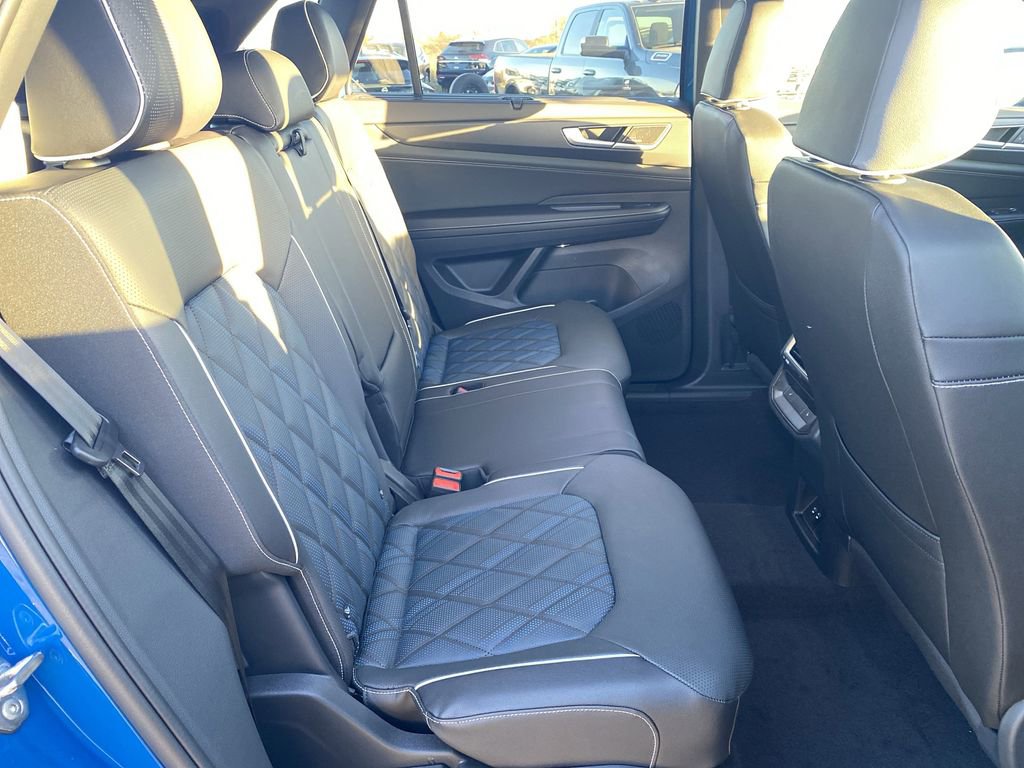 New 2026 Volkswagen Atlas Cross Sport SEL Premium R-Line image 34