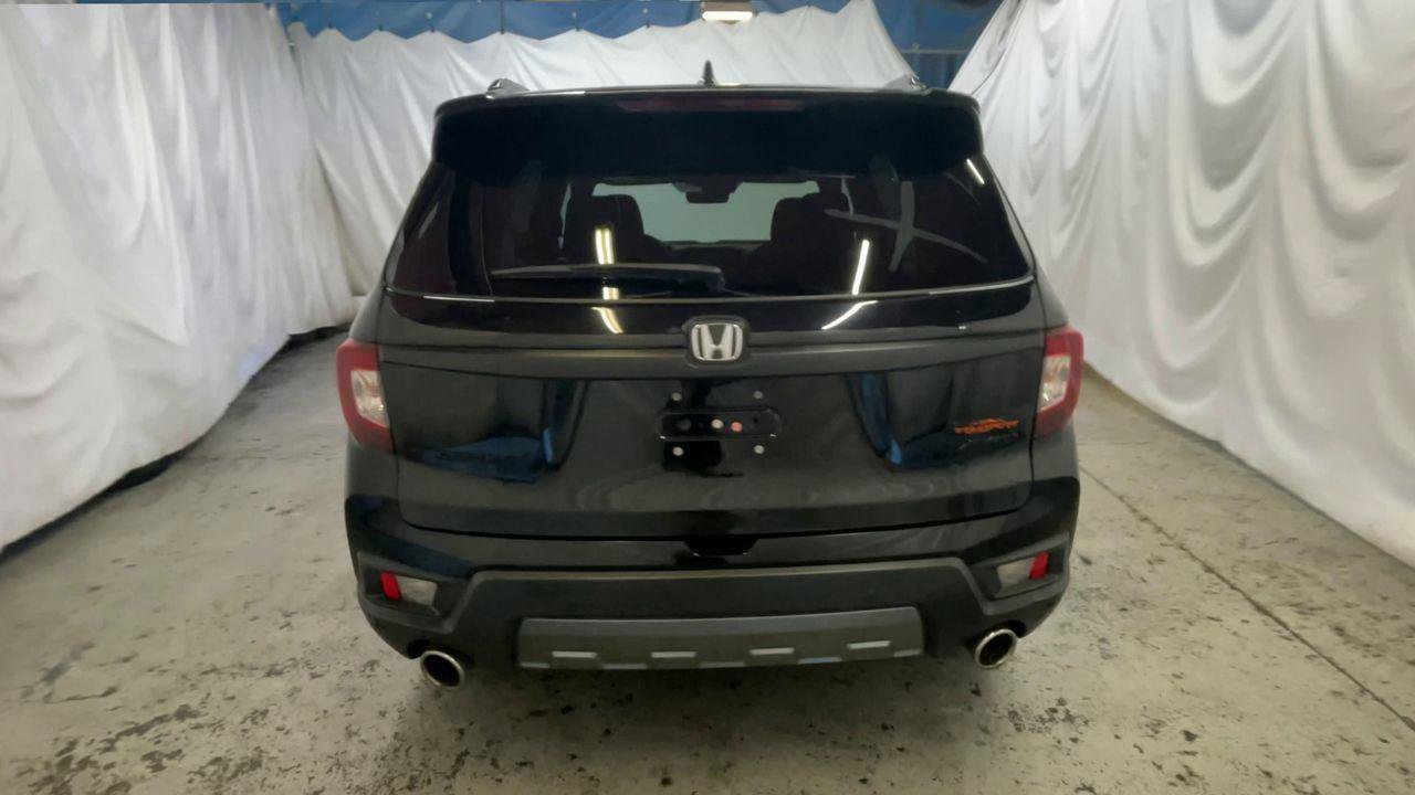 Used 2022 Honda Passport TrailSport image 7