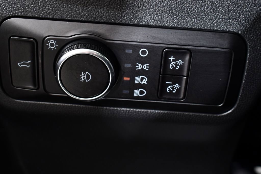 Used 2023 Ford Escape Platinum w/ Premium Technology Package image 30