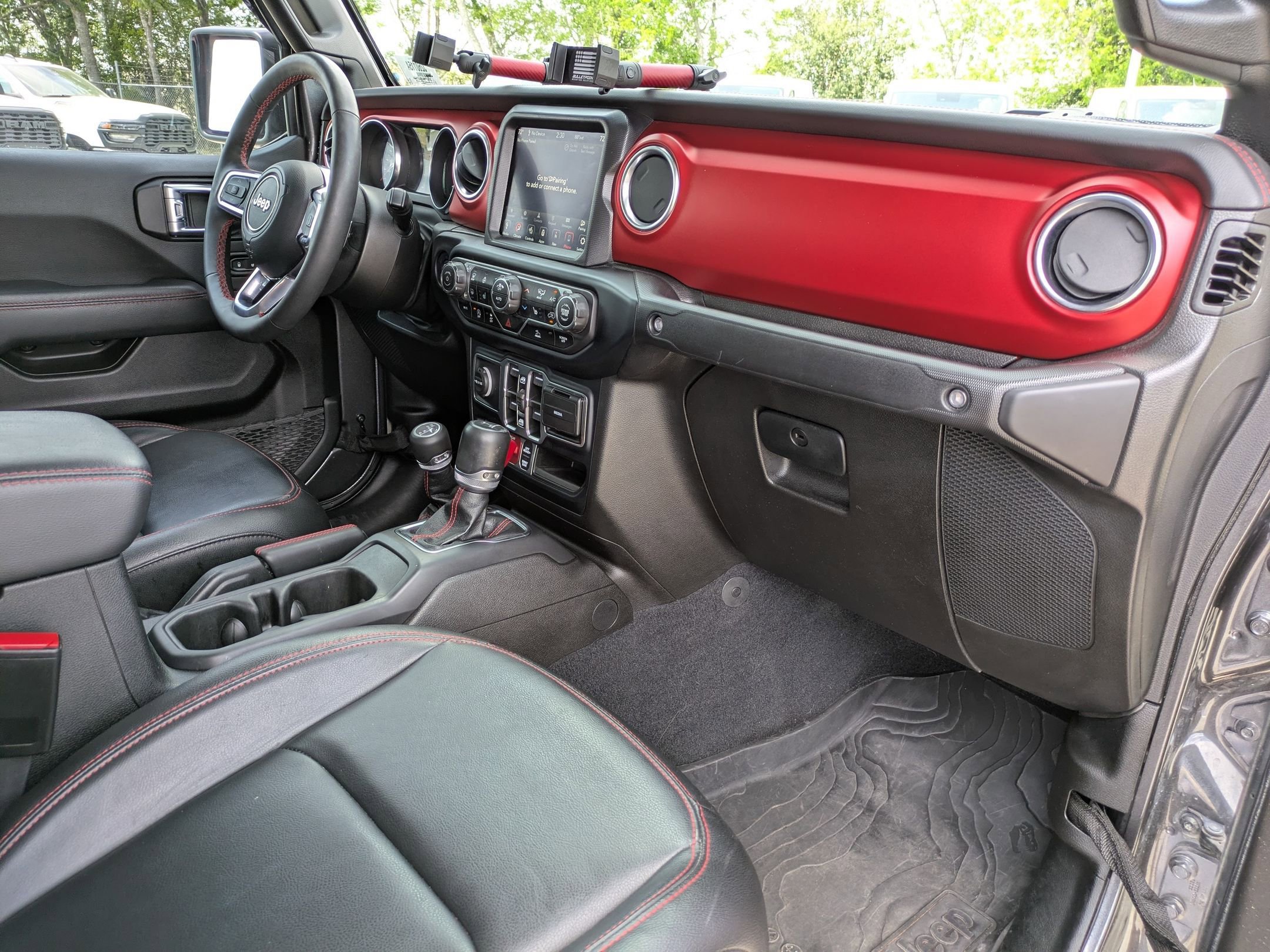 Used 2023 Jeep Gladiator Rubicon w/ Cold Weather Group image 26