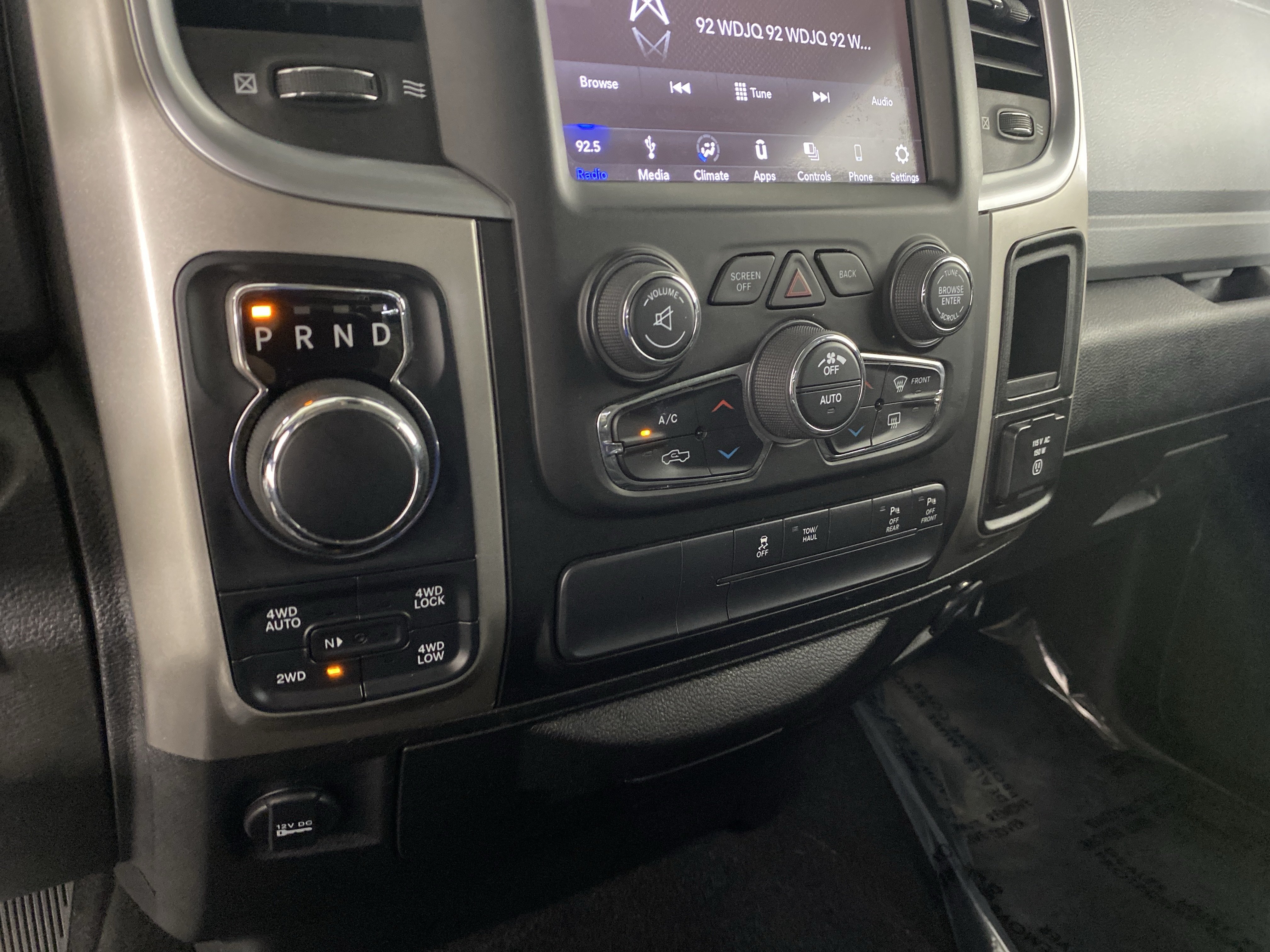 Used 2019 RAM 1500 Big Horn AWD/4WD image 28