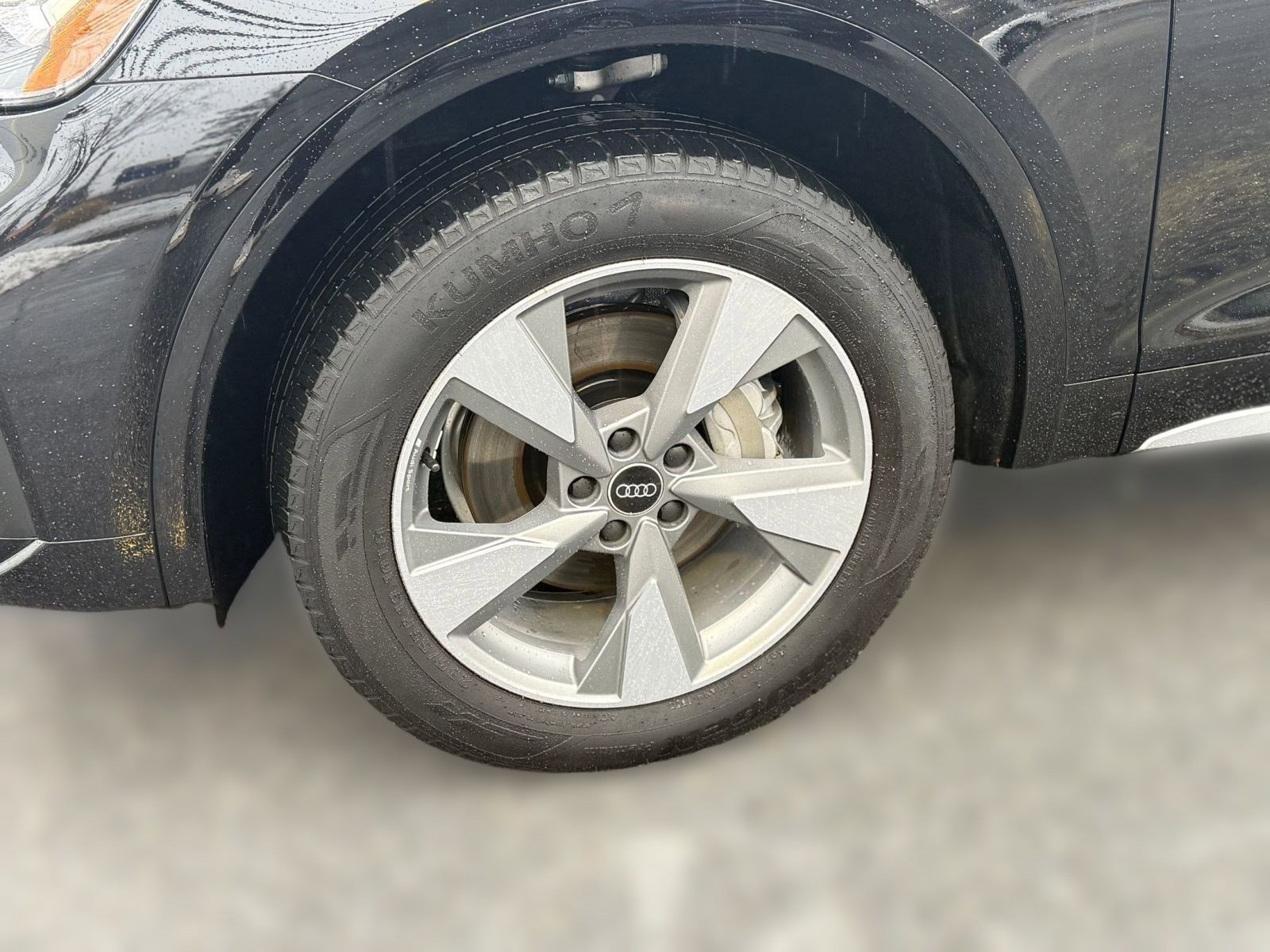 Used 2023 Audi Q5 2.0T Premium w/ Convenience Package image 12