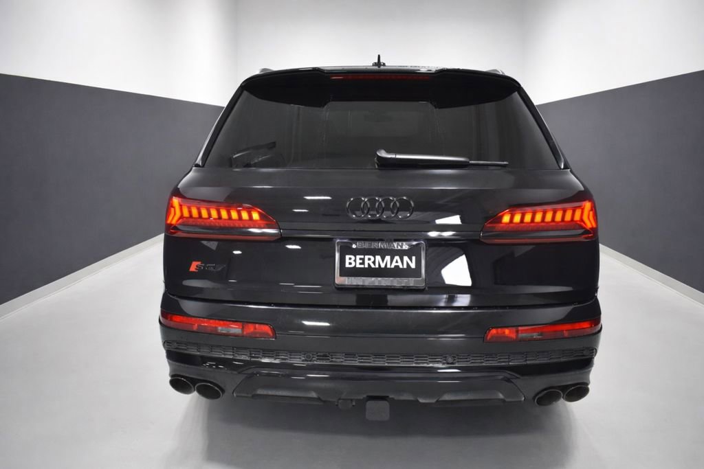 Used 2023 Audi SQ7 Prestige AWD/4WD image 12