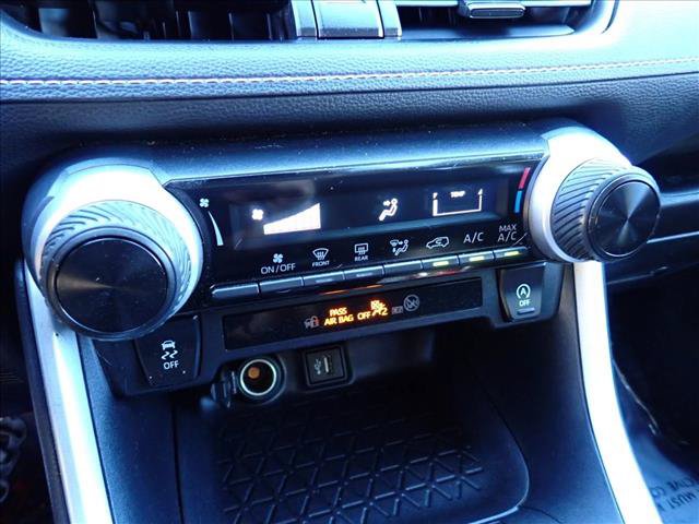 Certified 2024 Toyota RAV4 LE AWD/4WD image 17