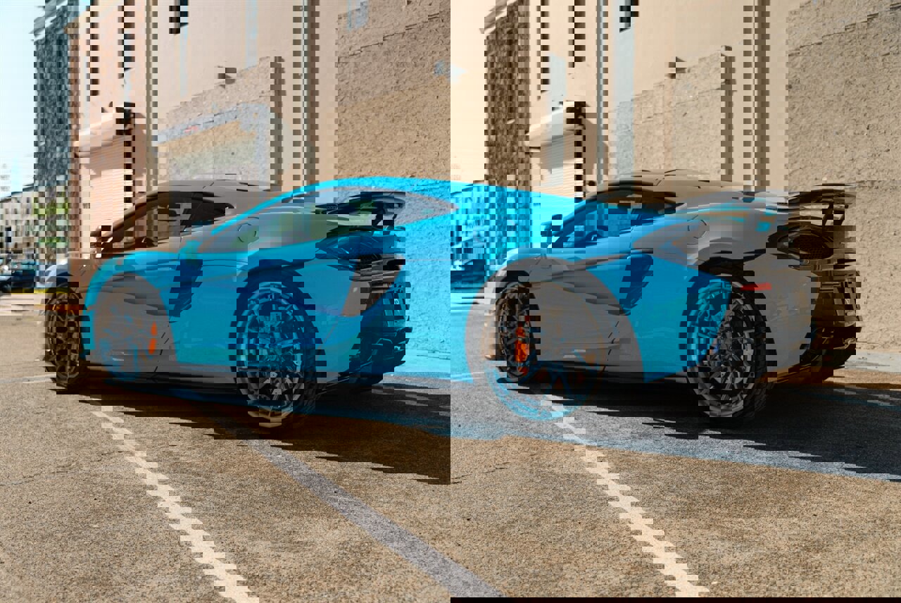 Used 2017 McLaren 570S image 38