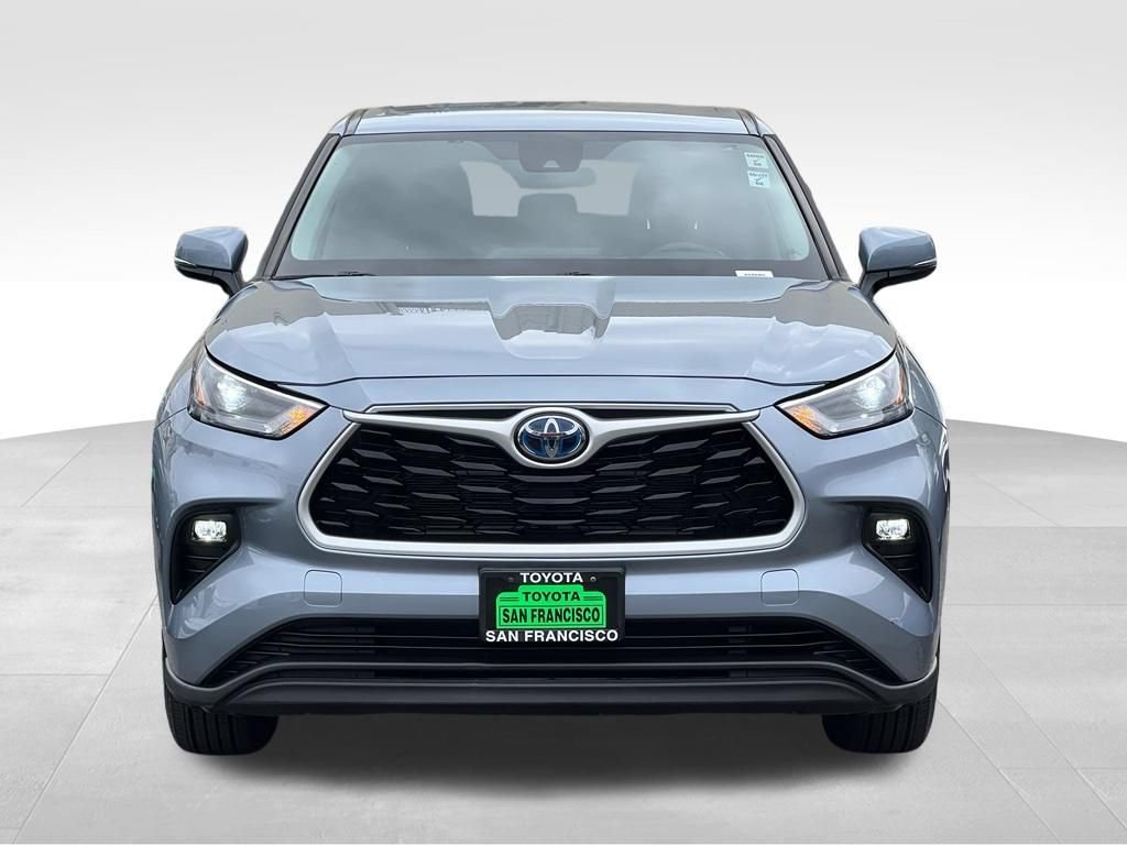 Used 2023 Toyota Highlander LE AWD/4WD image 8