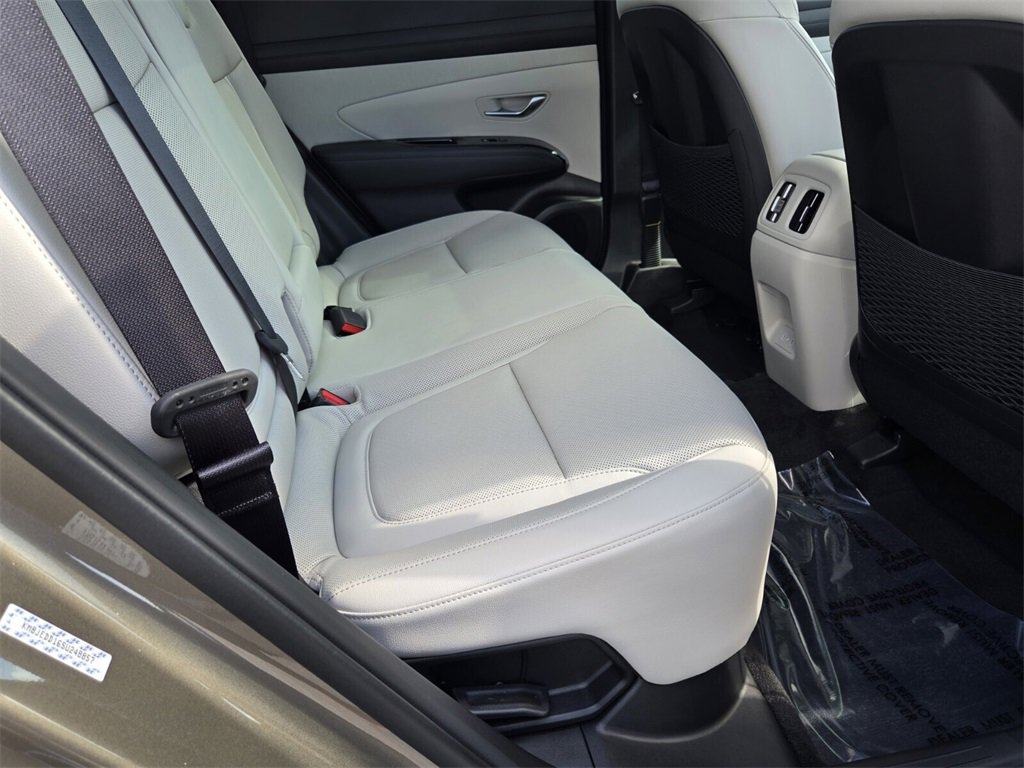 Certified 2025 Hyundai Tucson Limited image 15