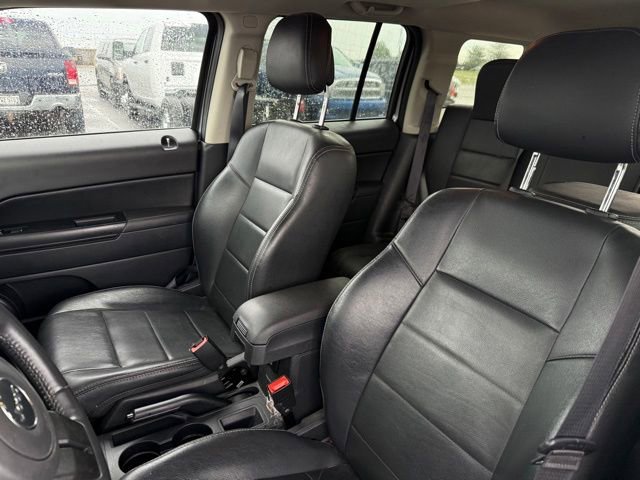 Used 2016 Jeep Patriot High Altitude FWD image 15
