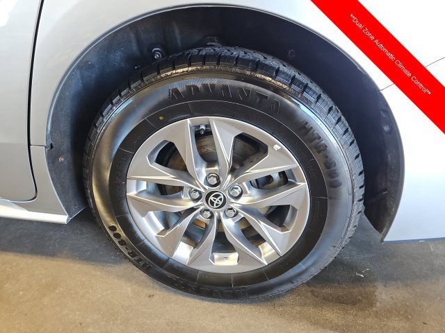 Certified 2023 Toyota Sienna XLE w/ XLE Plus Package AWD/4WD image 10