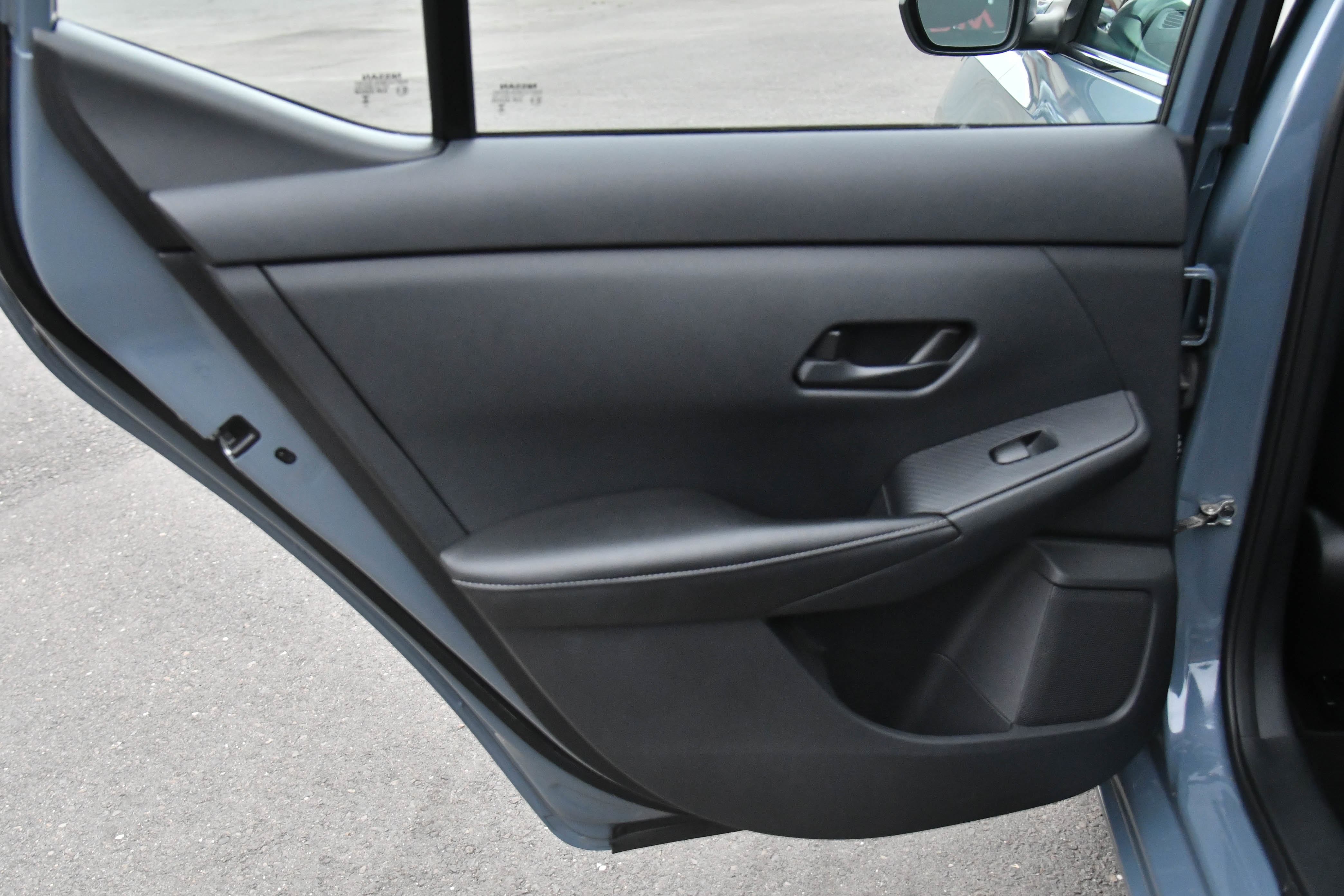 Used 2024 Nissan Sentra SV image 29