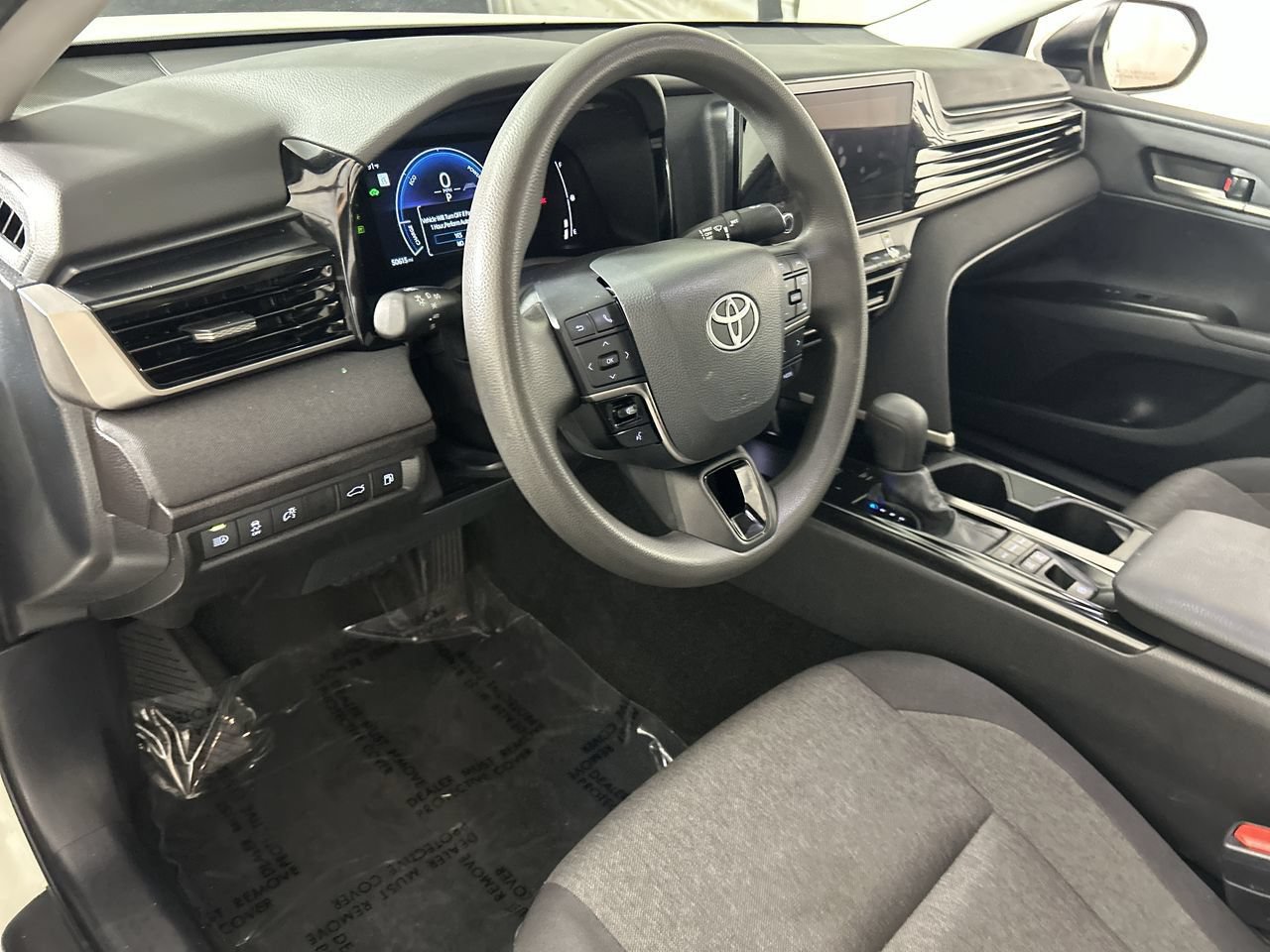 Used 2025 Toyota Camry LE FWD image 12