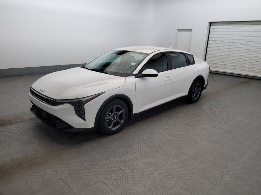 Used 2025 Kia K4 FWD image 2