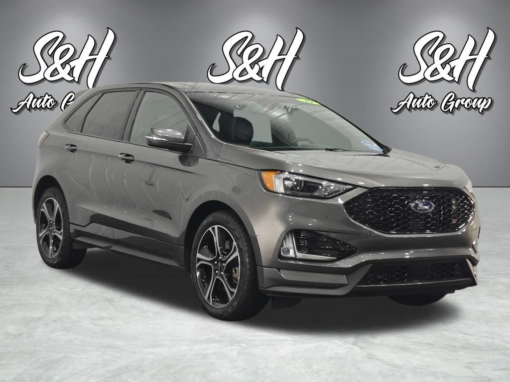 Used 2019 Ford Edge ST w/ Cold Weather Package AWD/4WD image 2