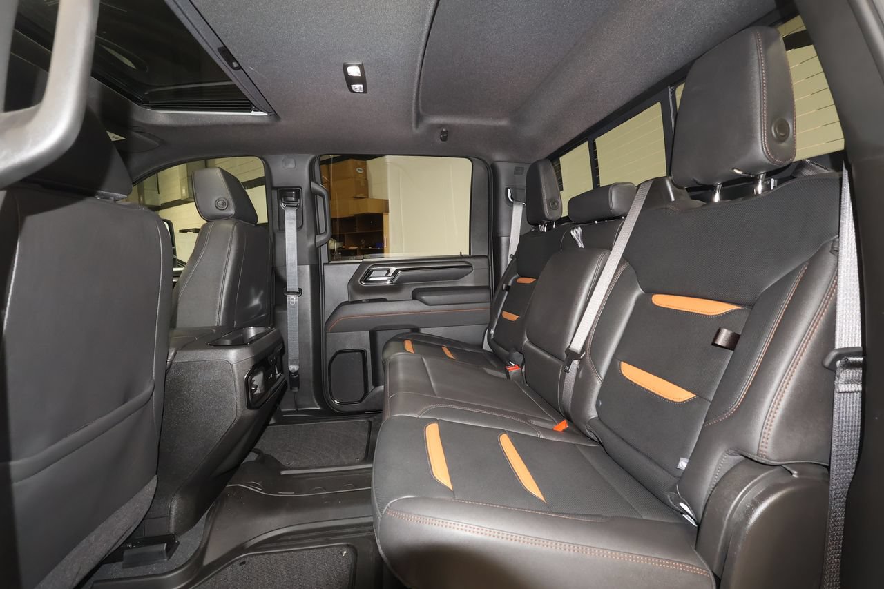 Used 2025 GMC Sierra 2500 AT4 w/ AT4 Premium Plus Package AWD/4WD image 25