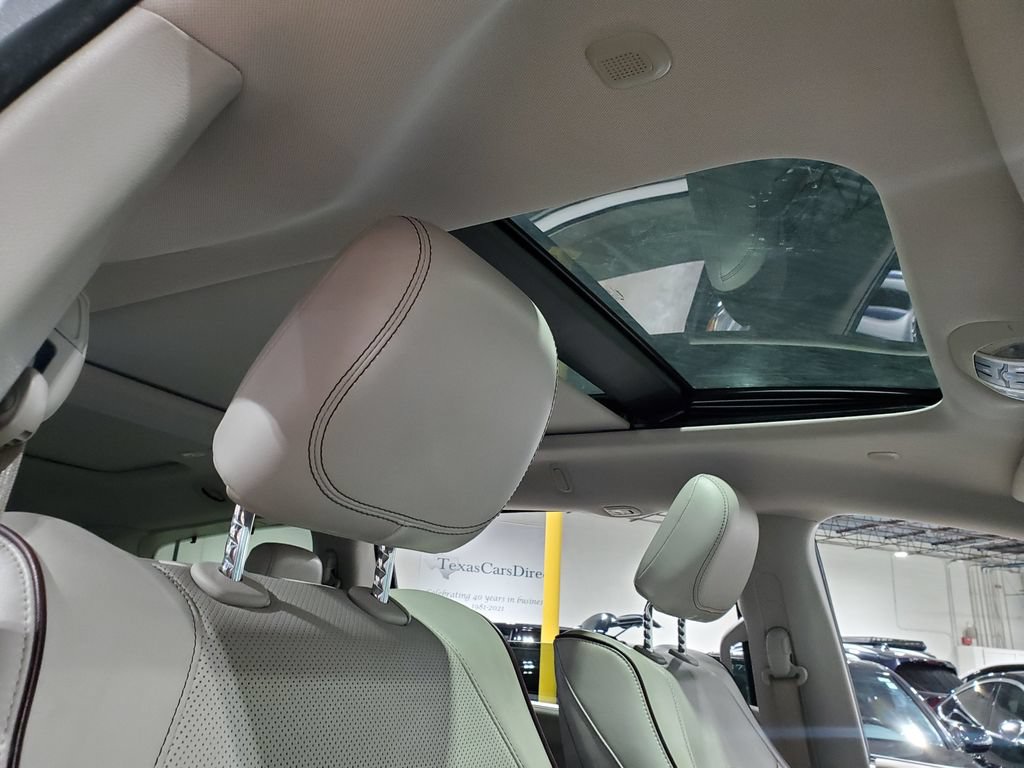 Used 2017 Chrysler Pacifica Limited FWD image 15