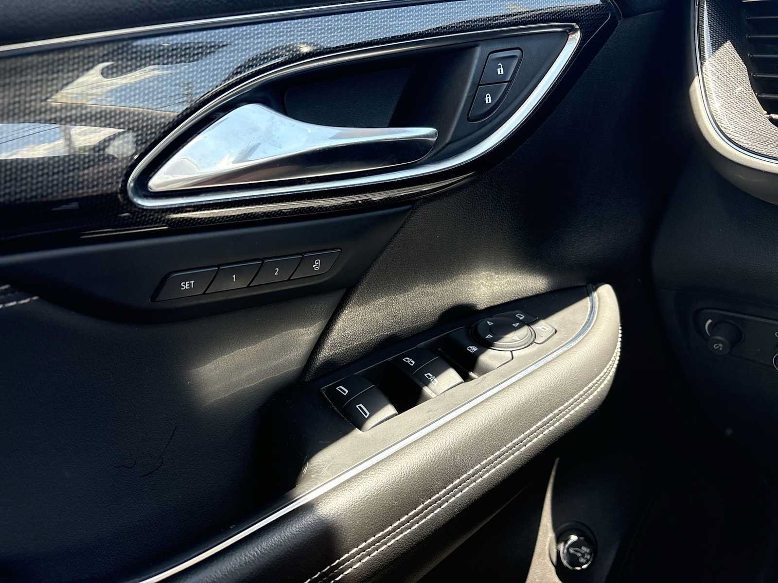 Used 2021 Buick Envision Essence w/ Sport Touring Package FWD image 24