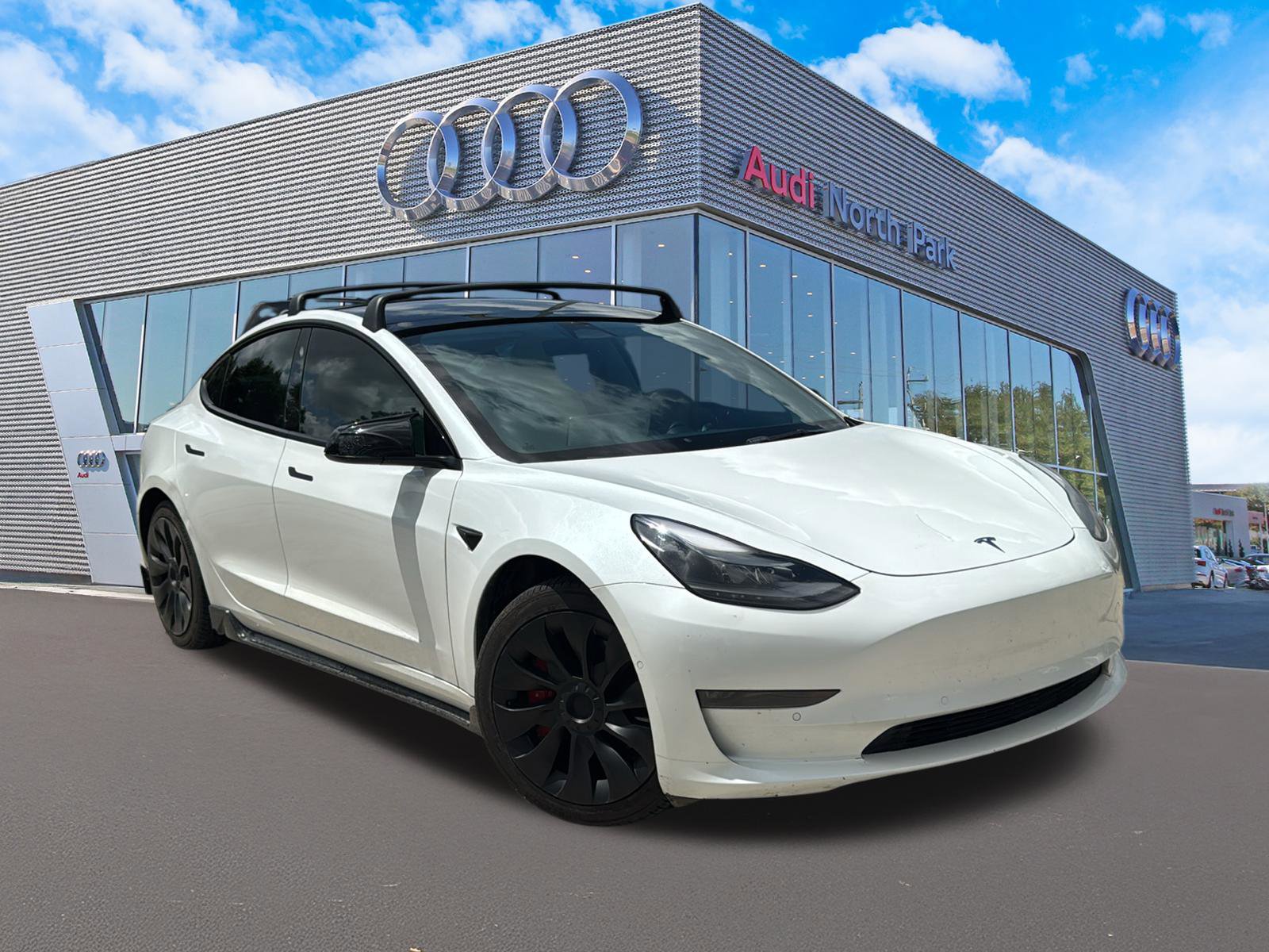 Used 2022 Tesla Model 3 Long Range image 1