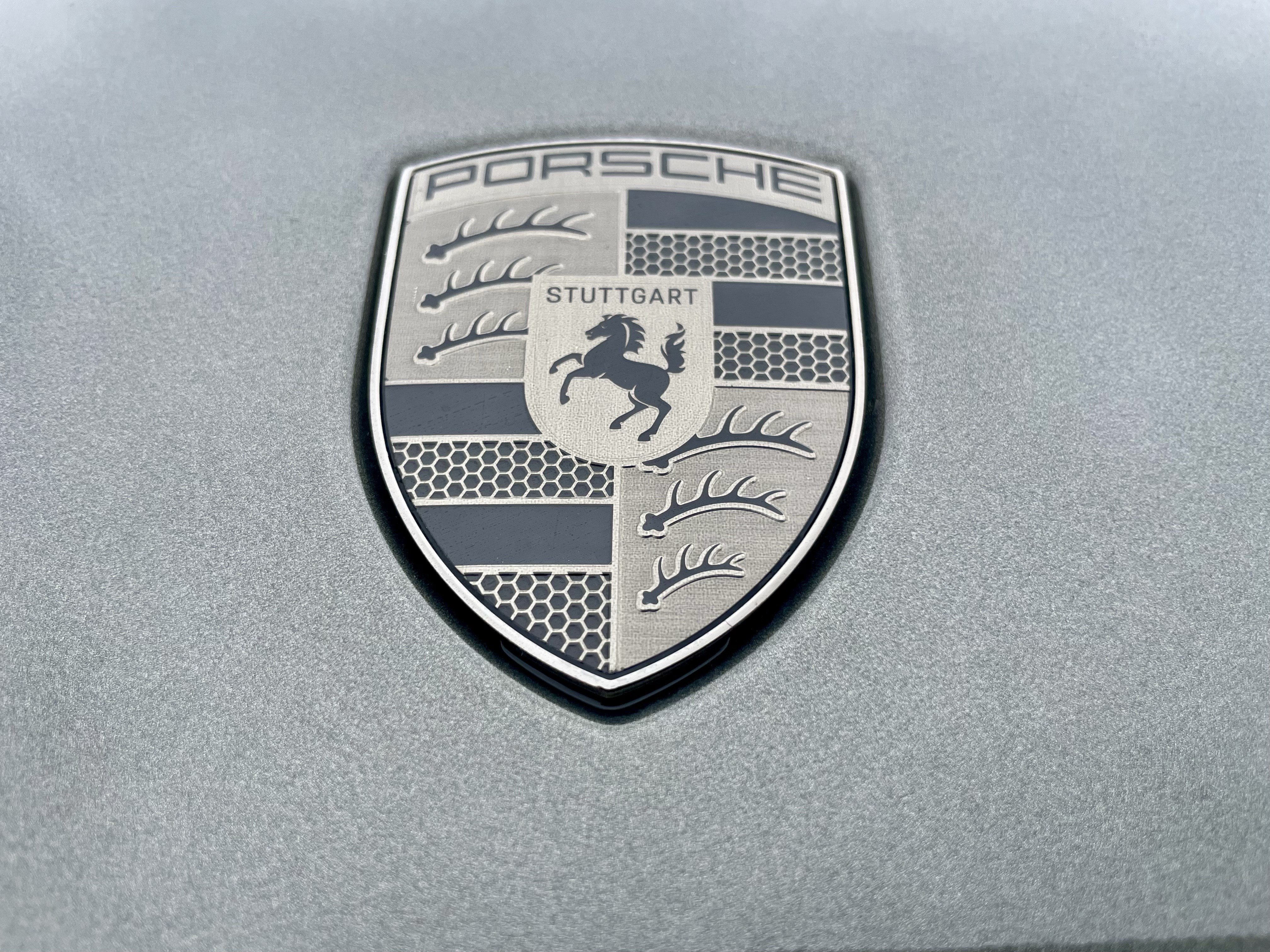 Used 2025 Porsche Macan Turbo Electric AWD/4WD image 32