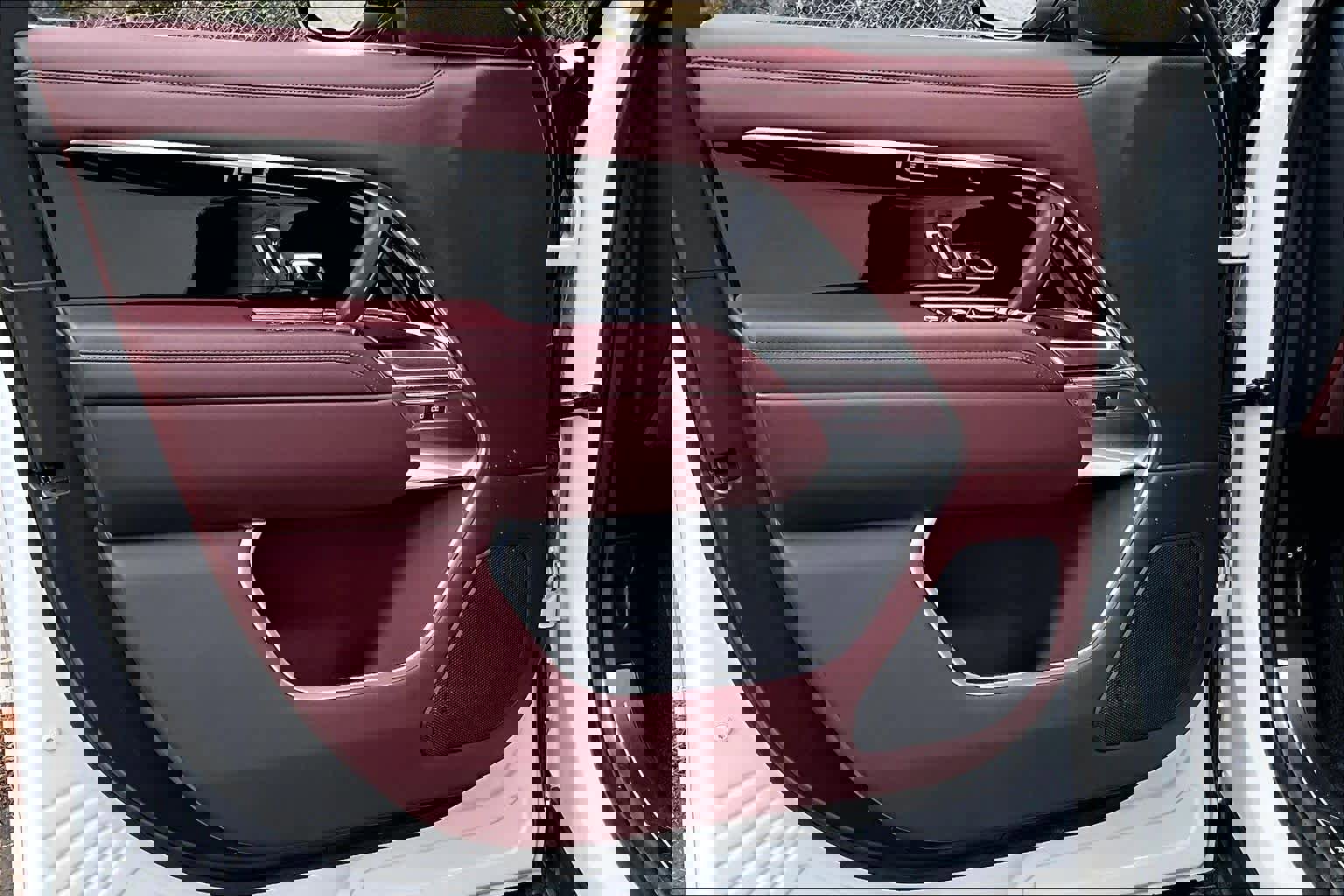 Used 2023 Land Rover Range Rover SE image 21