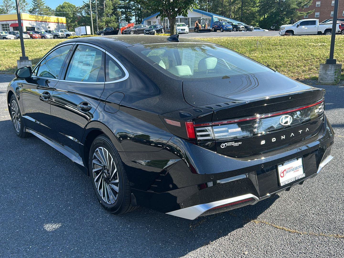 Certified 2025 Hyundai Sonata Limited FWD image 4