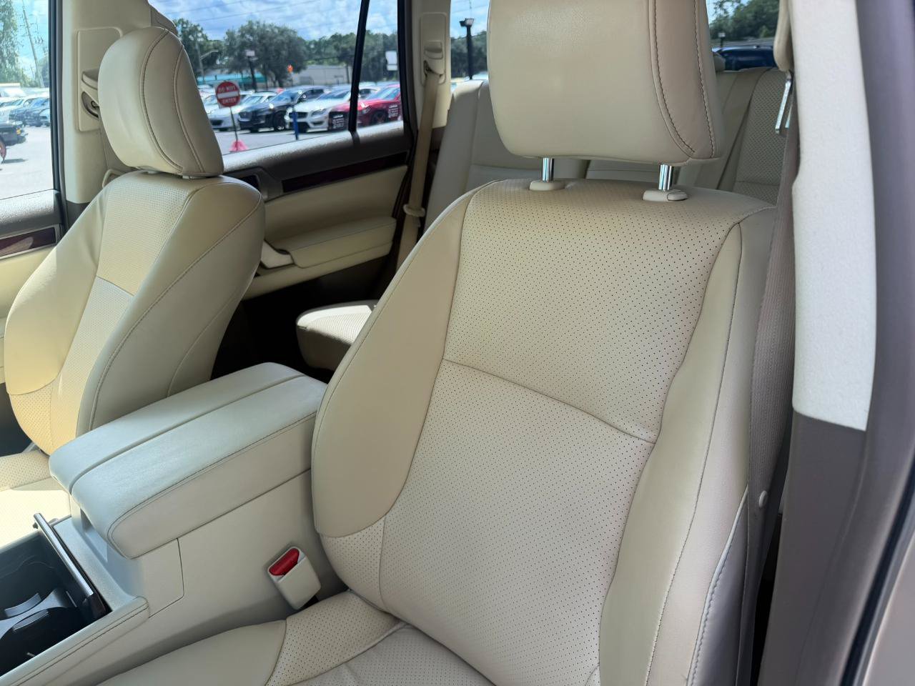 Used 2012 Lexus GX 460 w/ Comfort Plus Pkg AWD/4WD image 25