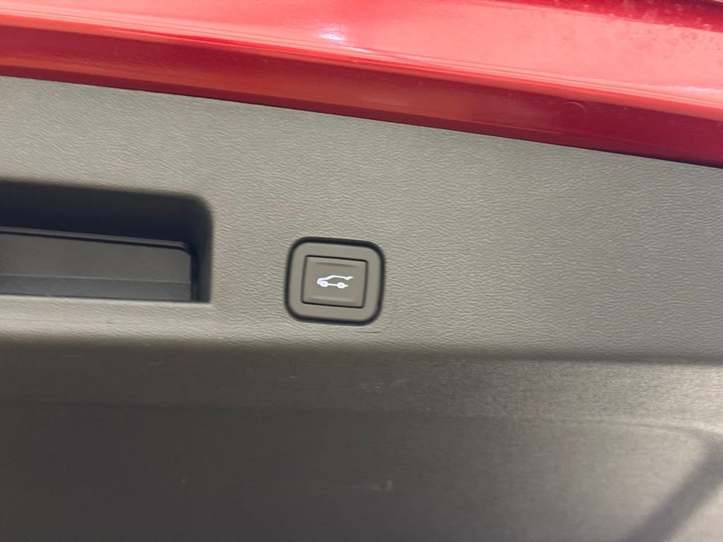 New 2026 GMC Acadia Denali Ultimate w/ LPO, Floor Liner Package image 22