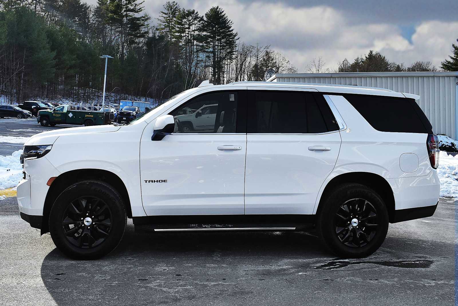 Used 2023 Chevrolet Tahoe LT image 4