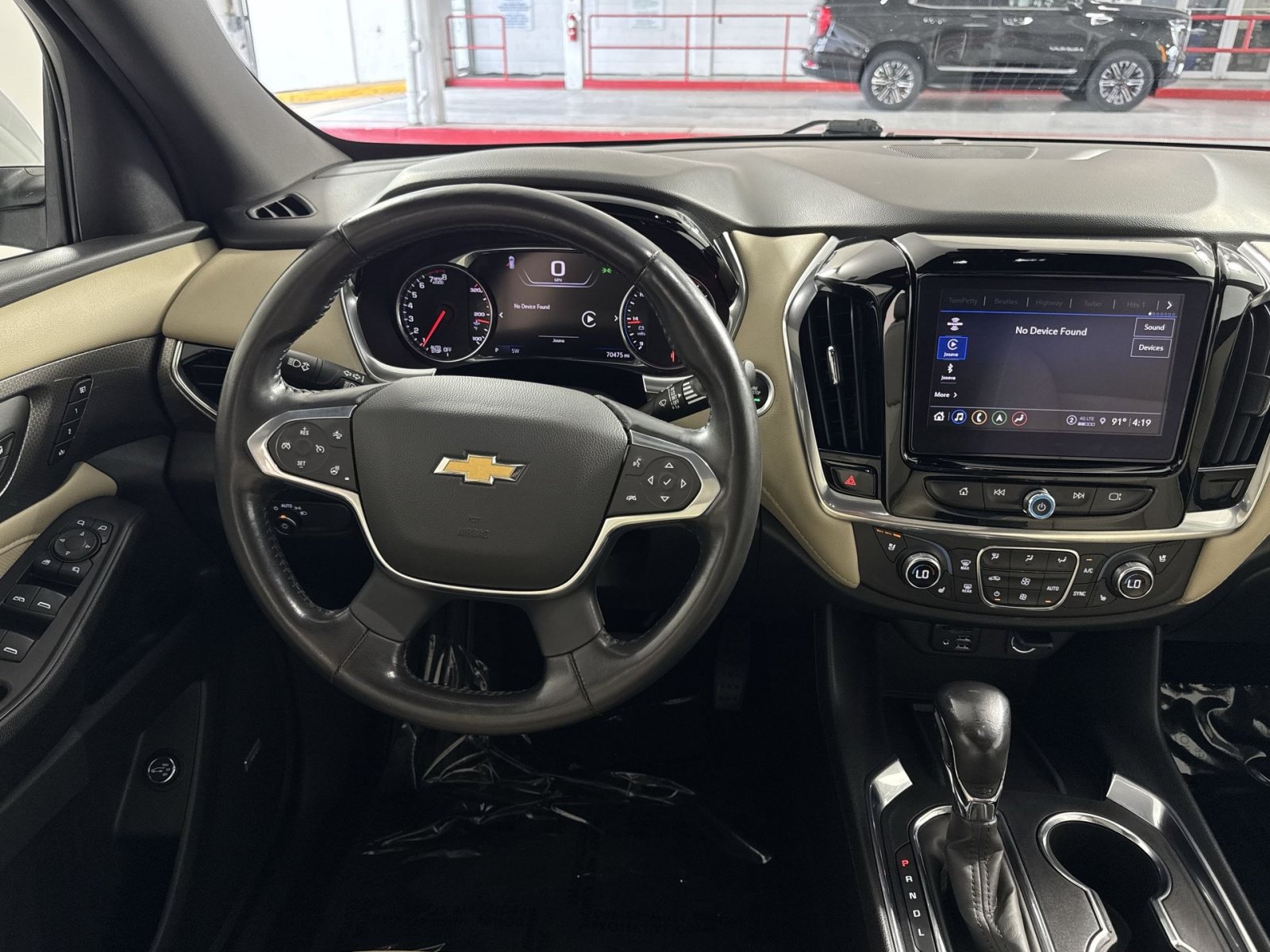 Used 2022 Chevrolet Traverse Premier AWD/4WD image 16