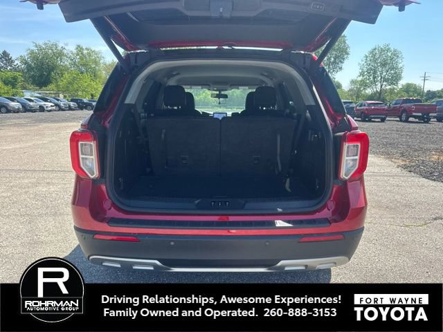Used 2023 Ford Explorer XLT w/ Equipment Group 202A AWD/4WD image 11