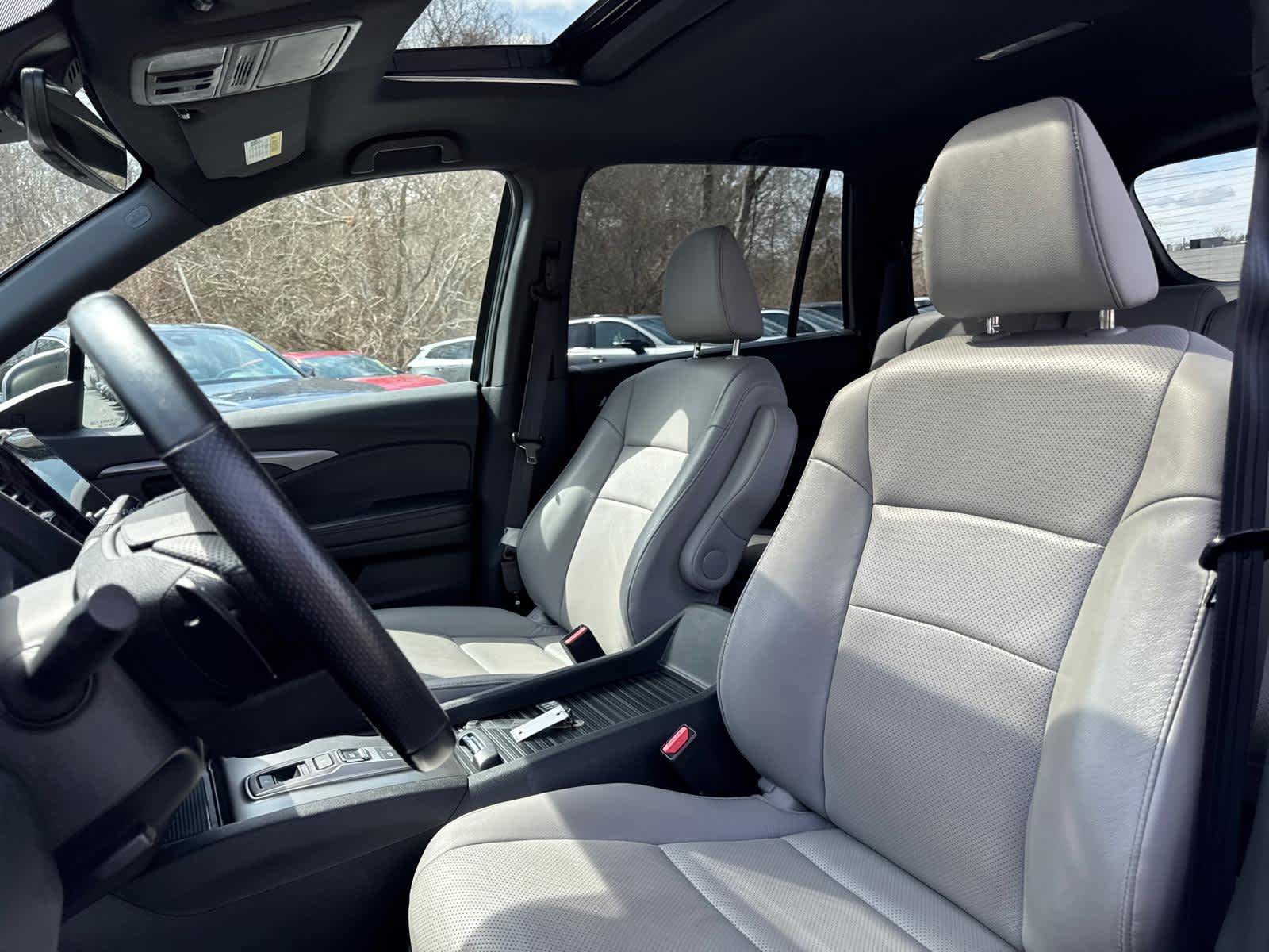 Used 2023 Honda Passport EX-L image 14