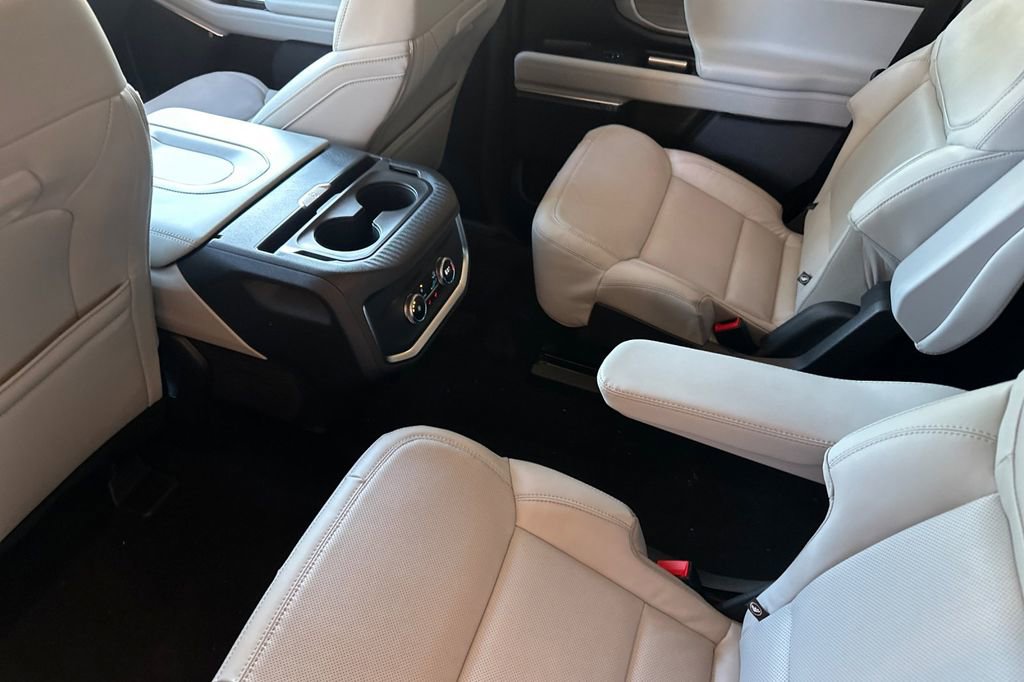 New 2026 Ford Expedition Platinum AWD/4WD image 10